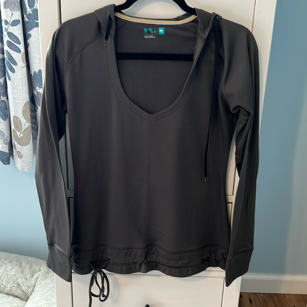 Under Armour Women’s Hooded Sweatshirt Medium